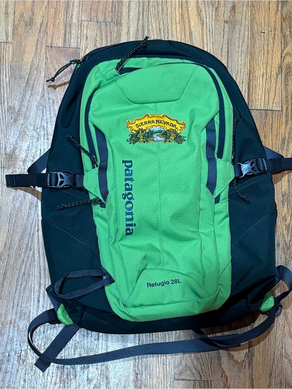 RARE Patagonia Refugio 28L Backpack Sierra Nevada Beer Promo Green - Picture 2 of 9